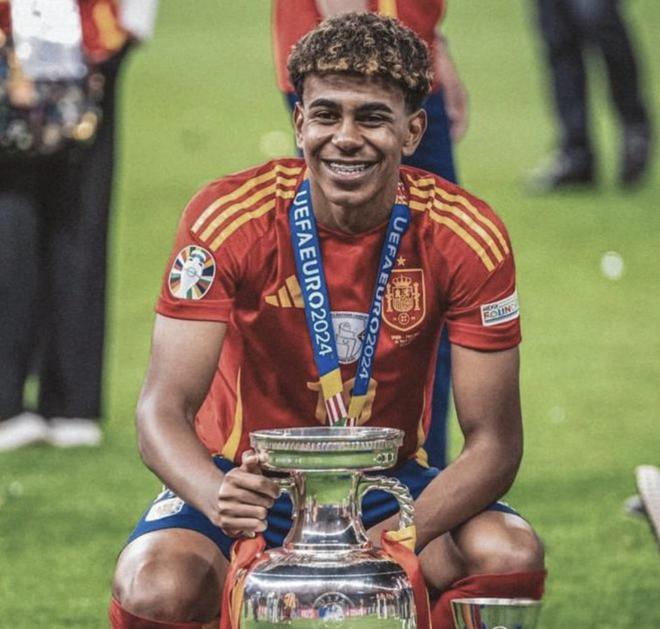 德转本期国家队身价榜：英格兰、法国、西班牙前3，阿根廷第9