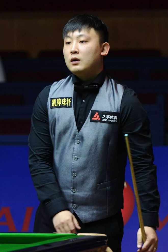 选手们奋勇 选手们奋勇